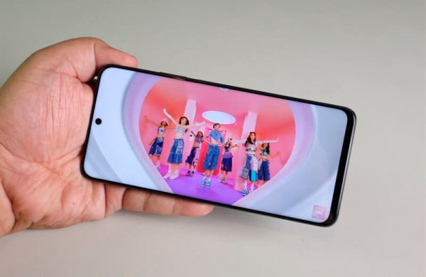 Huawei Nova 12i: обзор недорогого смартфона с большим дисплеем и камерой 108 Мп
