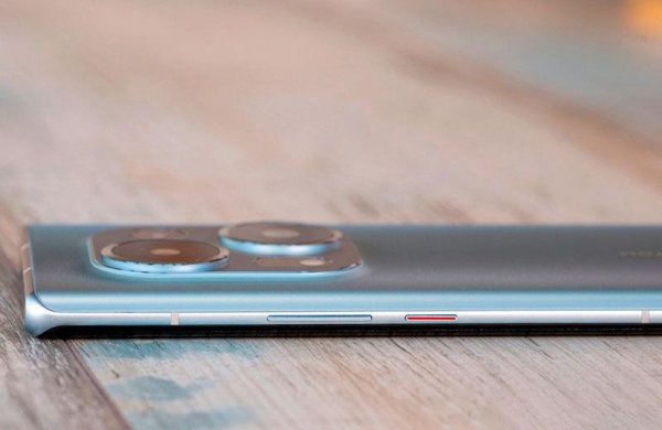 Обзор Tecno Phantom X2: почти флагманского смартфона со вниманием на камеры