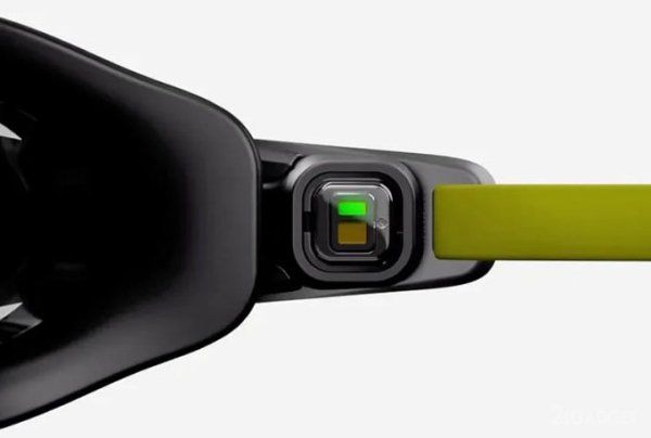 Умные очки для плавания Smart Swim 2 получили датчик пульса и компас (3 фото)
