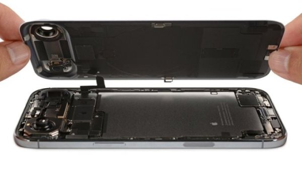 iFixit показала внутреннее устройство сверхтонкого iPhone Air и высоко оценила его ремонтопригодность (2 фото + видео)